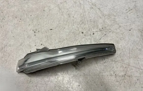 Mercedes-Benz GLE (W166 - C292) Mirror indicator light A3170540