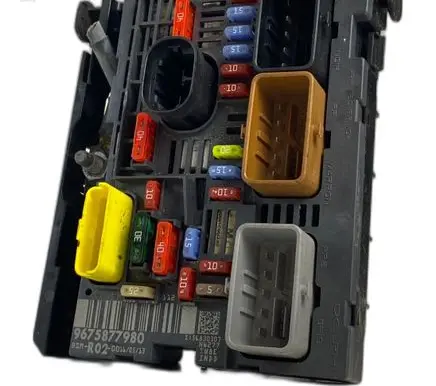 Citroen C4 I Picasso Fuse box set 9675877980BSMR02
