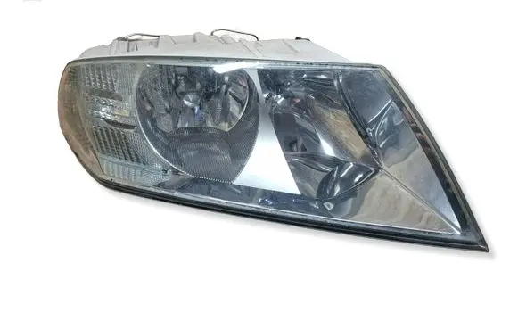 Skoda Octavia Mk2 (1Z) Headlight/headlamp 
