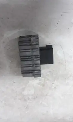 Opel Zafira A Glow plug pre-heat relay 091132691