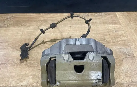 Jaguar F-Type Front brake caliper 
