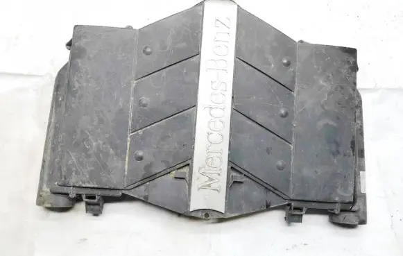 Mercedes-Benz CLK A209 C209 Air filter box A1120901101