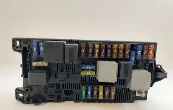 Mercedes-Benz E W211 Fuse module 2115454301