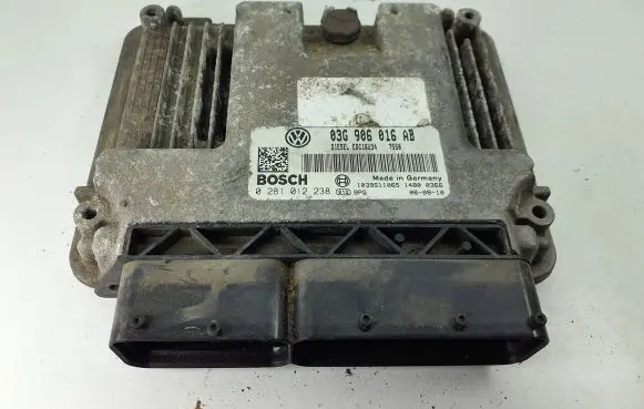 Audi A3 S3 8P Engine control unit/module 03G906016AB 1039S11065 0281012238