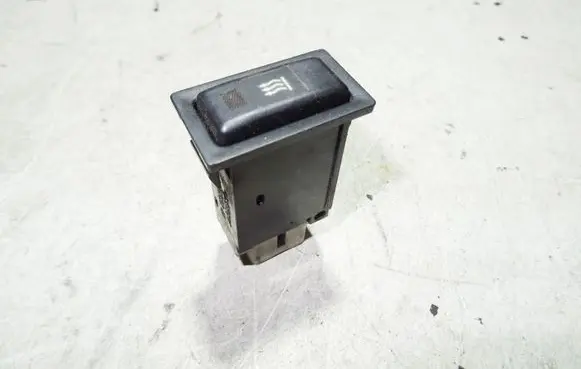 Toyota Avensis T250 Windscreen/window heater switch 153261
