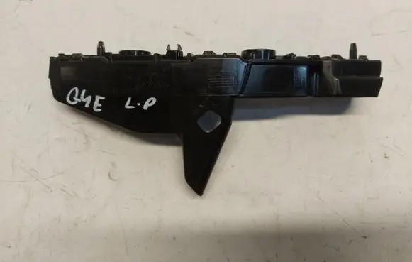 Audi Q4 Sportback e-tron Front bumper mounting bracket 