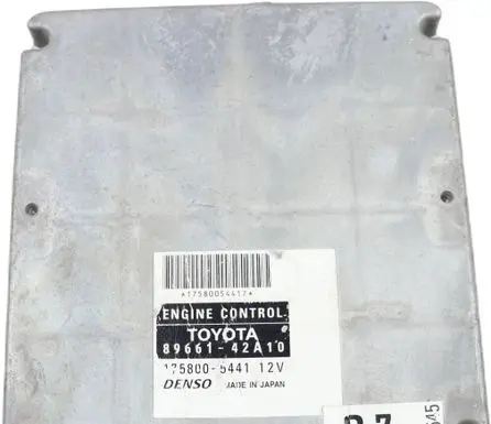 Toyota RAV 4 (XA20) Engine control unit/module 8966142A10 1758005441