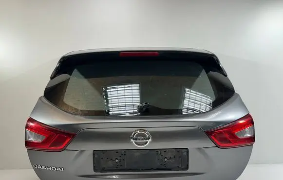 Nissan Qashqai Tailgate/trunk/boot lid 