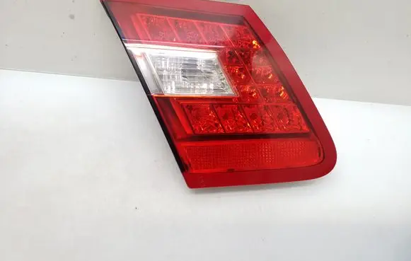 Mercedes-Benz E W212 Tailgate rear/tail lights A2128200764