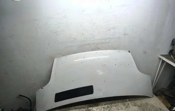 Opel Vivaro Engine bonnet/hood 