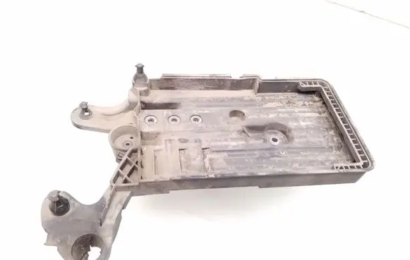 Skoda Octavia Mk3 (5E) Battery tray 5Q0915321G 5Q0915321H