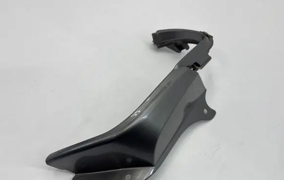 BMW Z4 E85 E86 Rear/tail light trim molding 7025641