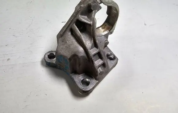 Renault Master III Driveshaft support bearing bracket 397748146R