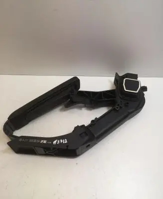 Mercedes-Benz E W211 Accelerator throttle pedal A2113000504 A2033010001