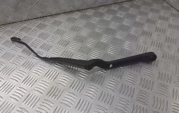 Volvo V70 Front wiper blade arm 9178855