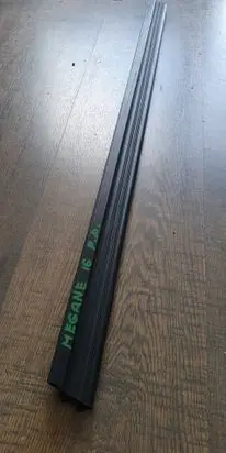 Renault Megane IV Rubber seal front door window/glass 