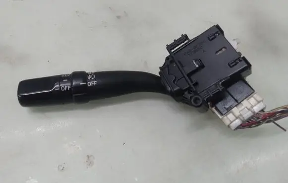 Toyota Corolla Verso E121 Indicator stalk 173650