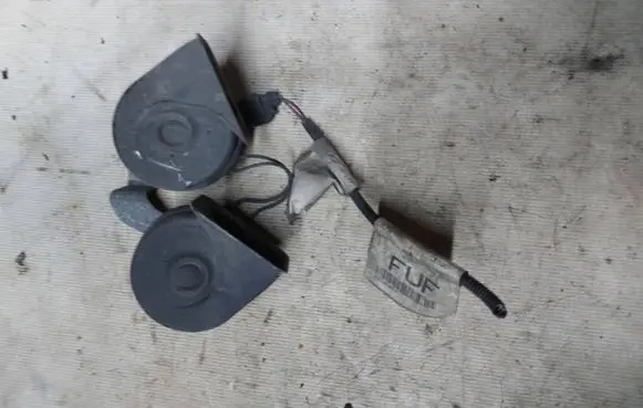 Ford Galaxy Horn signal A046B22