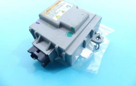 Tesla Model S Central body control module 1032817-00-A IMPRK1148753