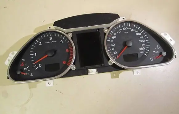 Audi A6 S6 C6 4F Speedometer (instrument cluster) 4F0920900S 4F0910900A TAB00486901