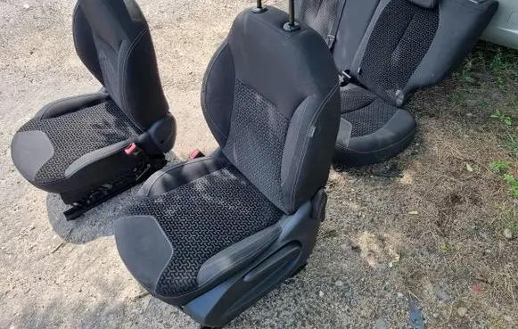 Seat set