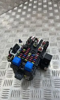Hyundai Santa Fe Fuse module 9118826203