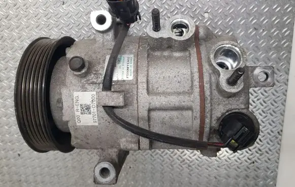 KIA Sportage Air conditioning (A/C) compressor (pump) 97701D7000