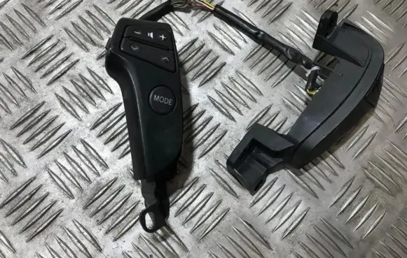 Toyota Avensis T250 Multifunctional control switch/knob 