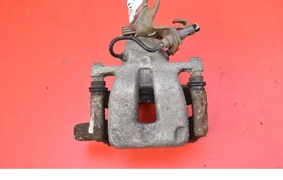 Volkswagen Cross Touran I Rear brake caliper