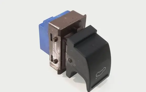 Volkswagen PASSAT B7 Tailgate opening switch 3AA959831