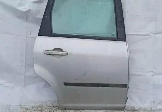 Ford Focus C-MAX Rear door Sidabrine
