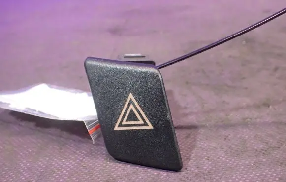 Toyota Yaris Hazard light switch 84332-0D020