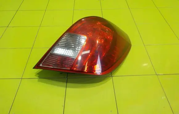 Opel Antara Rear/tail lights 13AB13 2C1FA79858114641B4