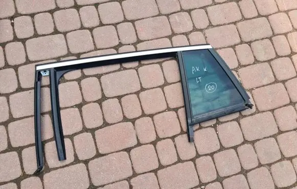 Opel Astra K Sliding door window/glass 