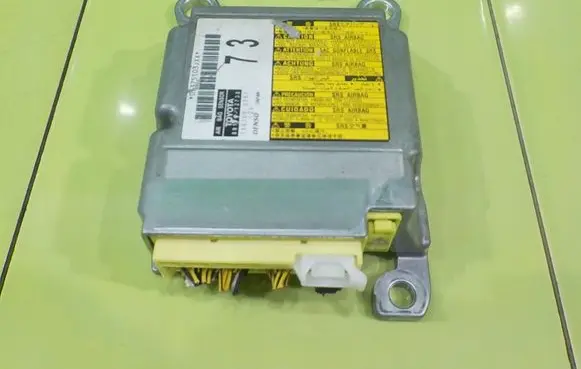 Toyota Auris 150 Airbag control unit/module 8917012730
