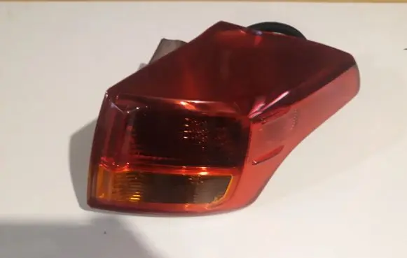 Toyota RAV 4 (XA40) Rear/tail lights