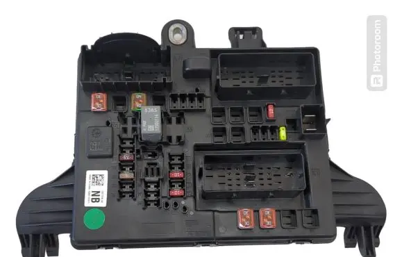 Opel Insignia A Comfort/convenience module 1327731804 15392107411 529050199