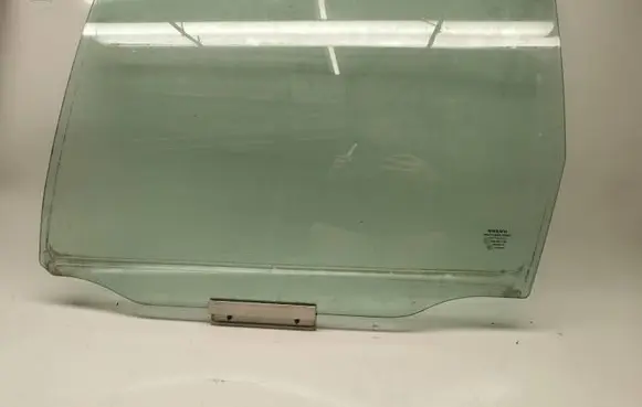 Volvo V70 Rear door window glass 43R001105 E000186 DOT57M20AS2