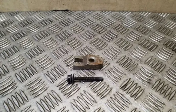 Fuel Injector clamp holder