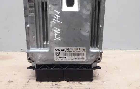 Volkswagen Tiguan Engine control unit/module 04L907309P 0281031483