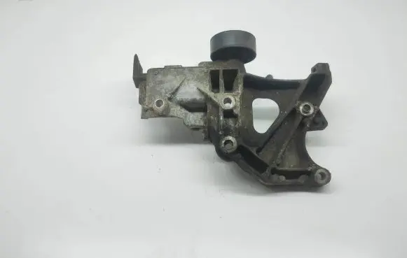 Fiat Freemont Generator/alternator bracket 04627138AA