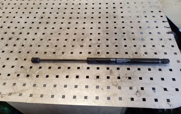 KIA Sportage Tailgate/trunk strut/damper 817703W000
