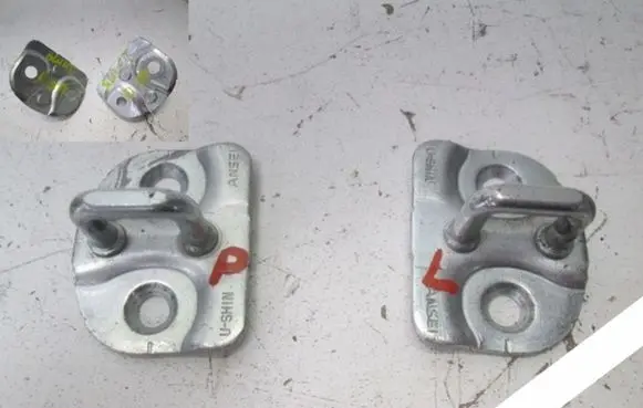 Suzuki Swift I Front door lock loop/hook striker 
