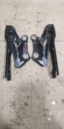 Skoda Superb B6 (3T) Engine bonnet/hood hinges 3T0823301B