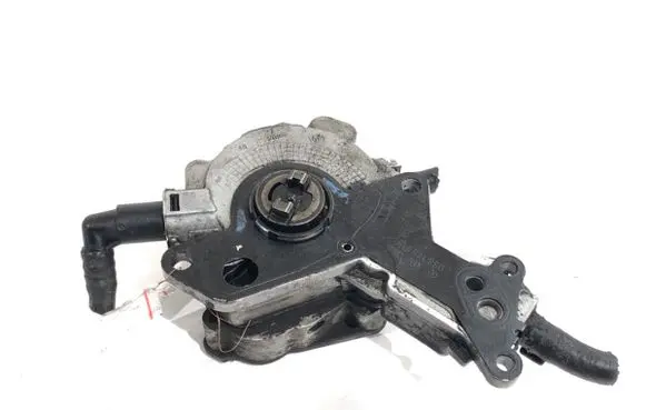 Skoda Octavia Mk2 (1Z) Vacuum pump 038145215