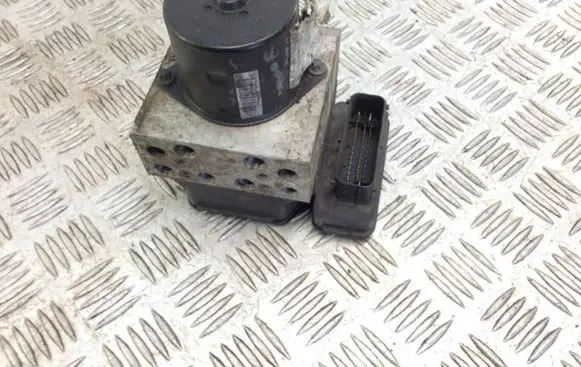 Opel Insignia A ABS Pump 22757649
