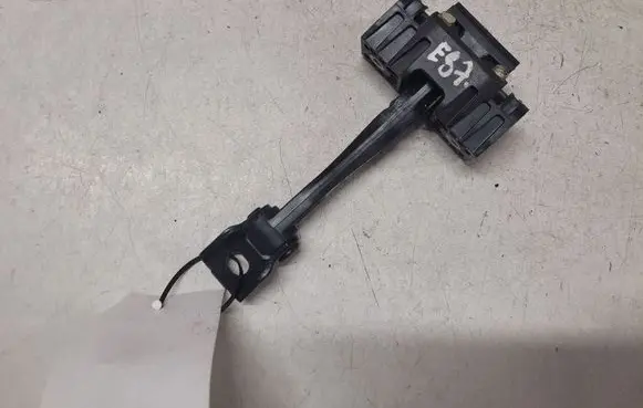 BMW 1 E81 E87 Front door check strap stopper 7176809