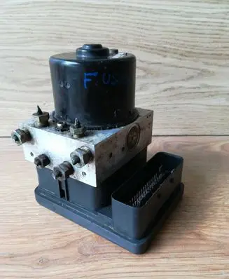 Ford Fusion ABS Pump 2S612M110CD 10020600164 D351437A0201