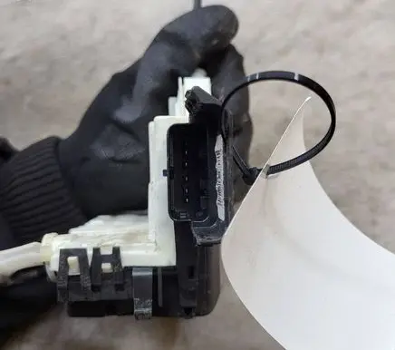 Peugeot Partner Front door lock A01851 5303B 6378N084314