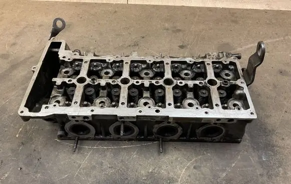 BMW 5 F10 F11 Engine head 781046503 781046303 778110201